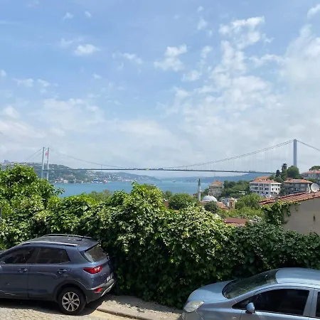Apartment Missafir With Bosphorus View In Kuzguncuk